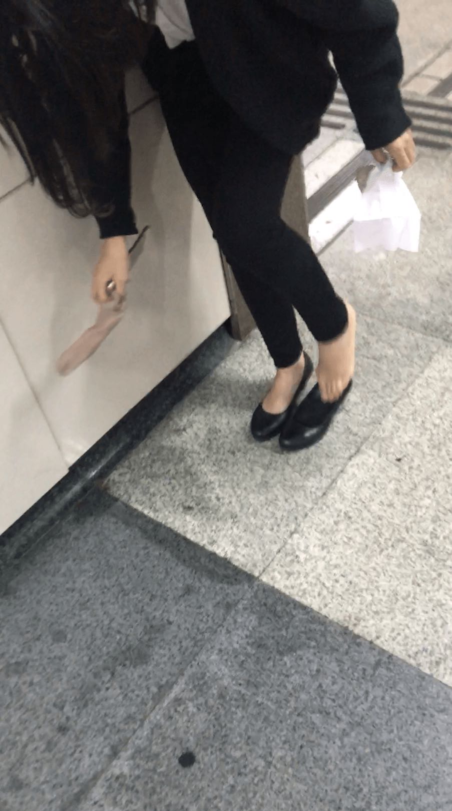 街头搭讪要美女原味丝袜