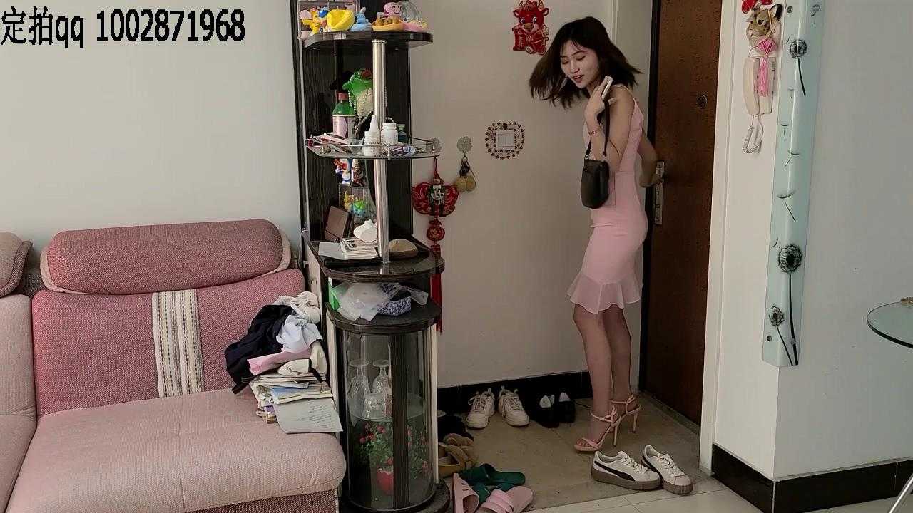 一往情深–凉高女孩的恋足服务