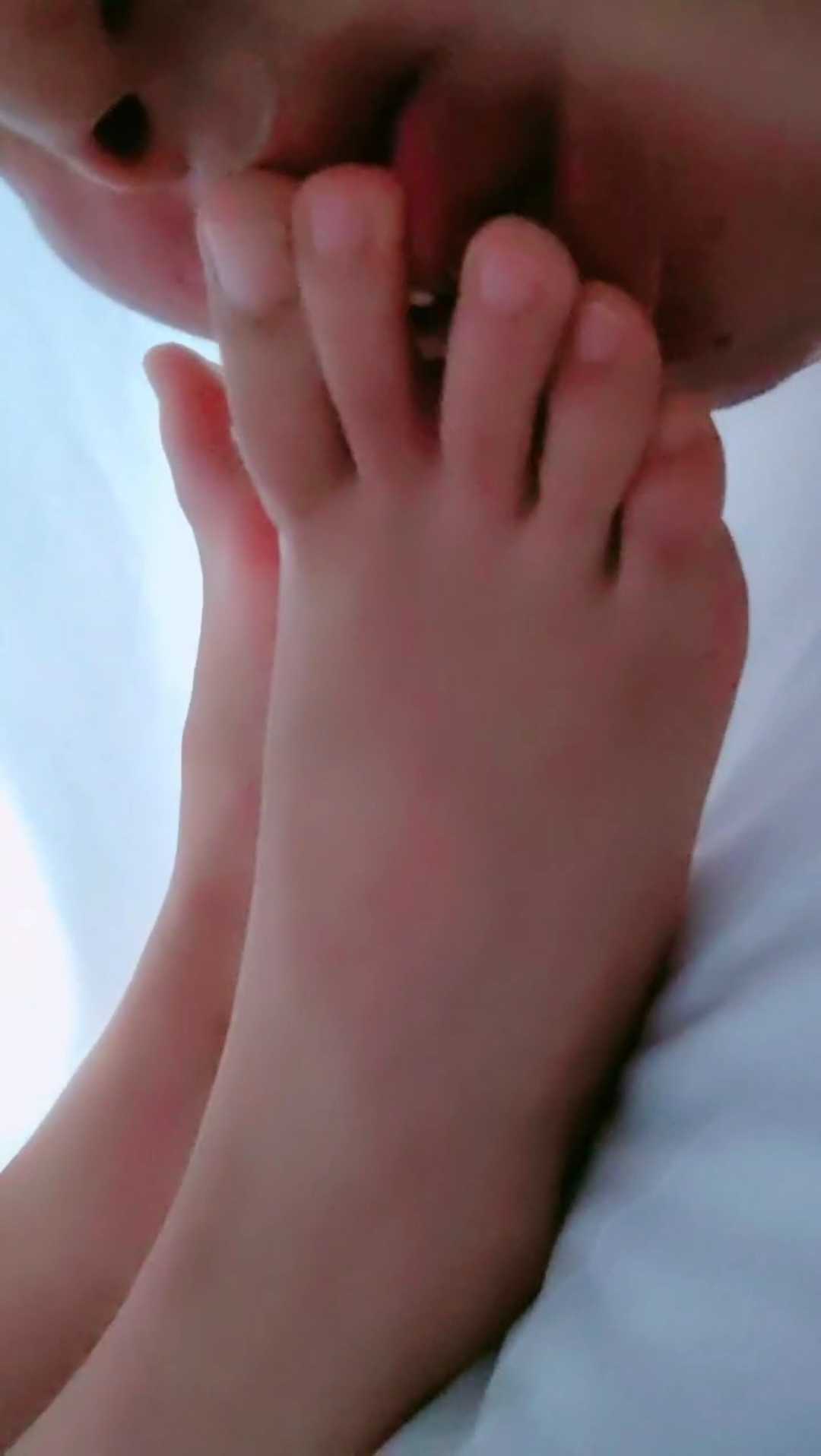 164340kfqwbg9jtlr8r79w