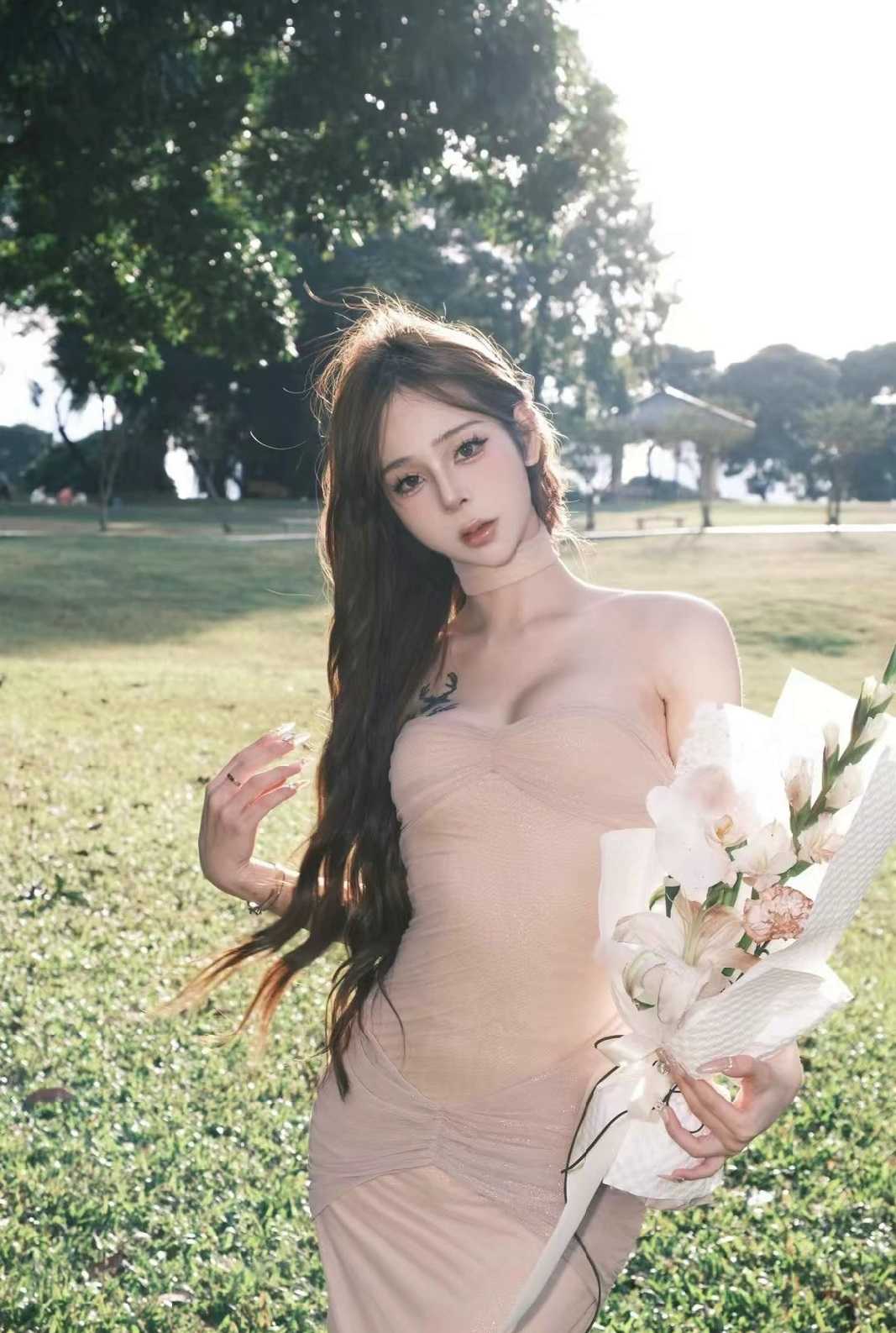 推特4w粉丝女神熟睡被闻天脚