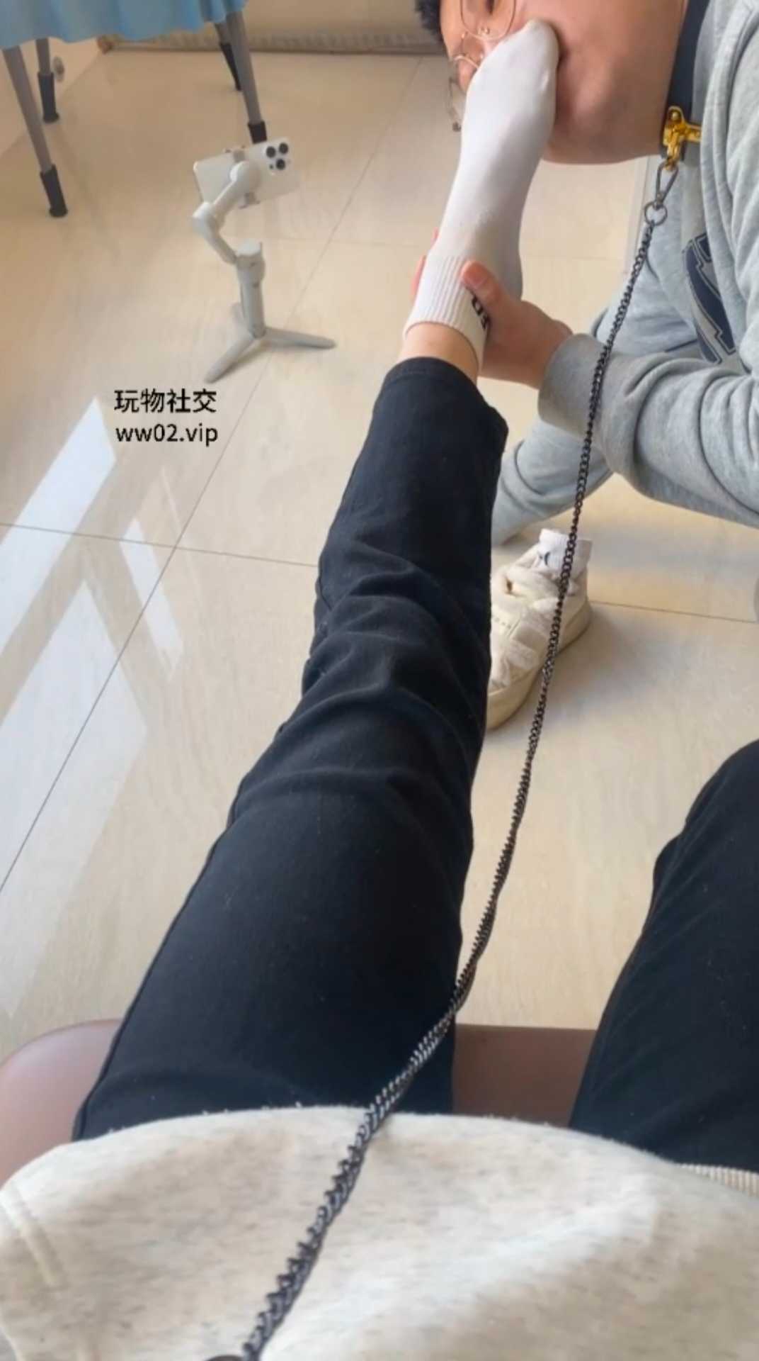 093510wwbwbmdty74b4b7d