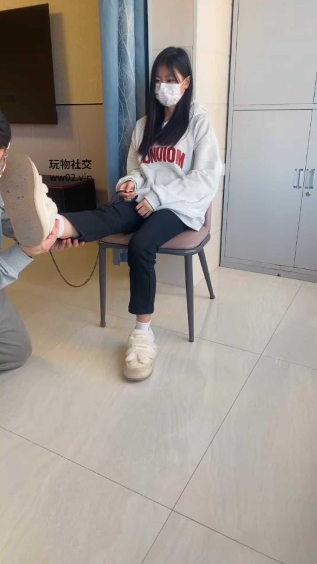 精神小妹-班主任放假天学生脏棉袜裸足