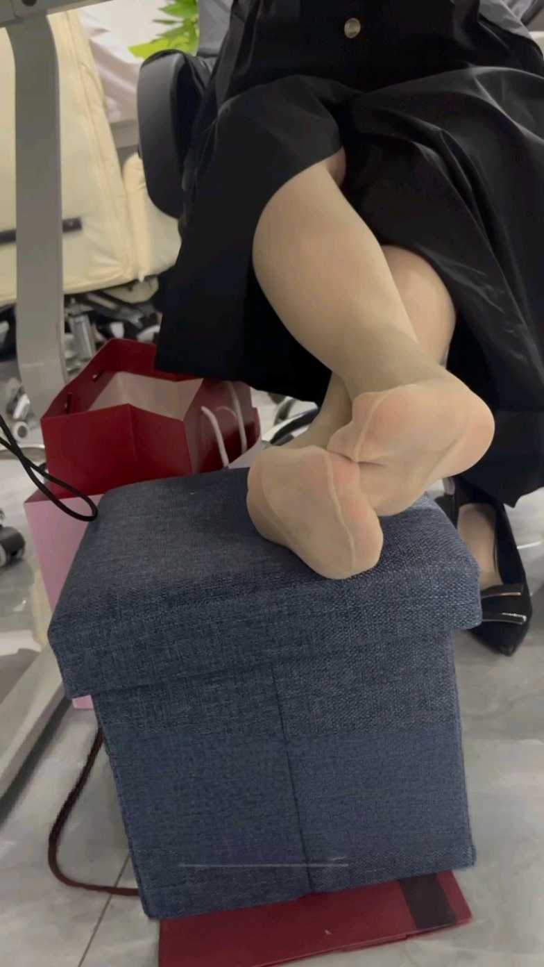 100841e9hru8fx8rahrmgs