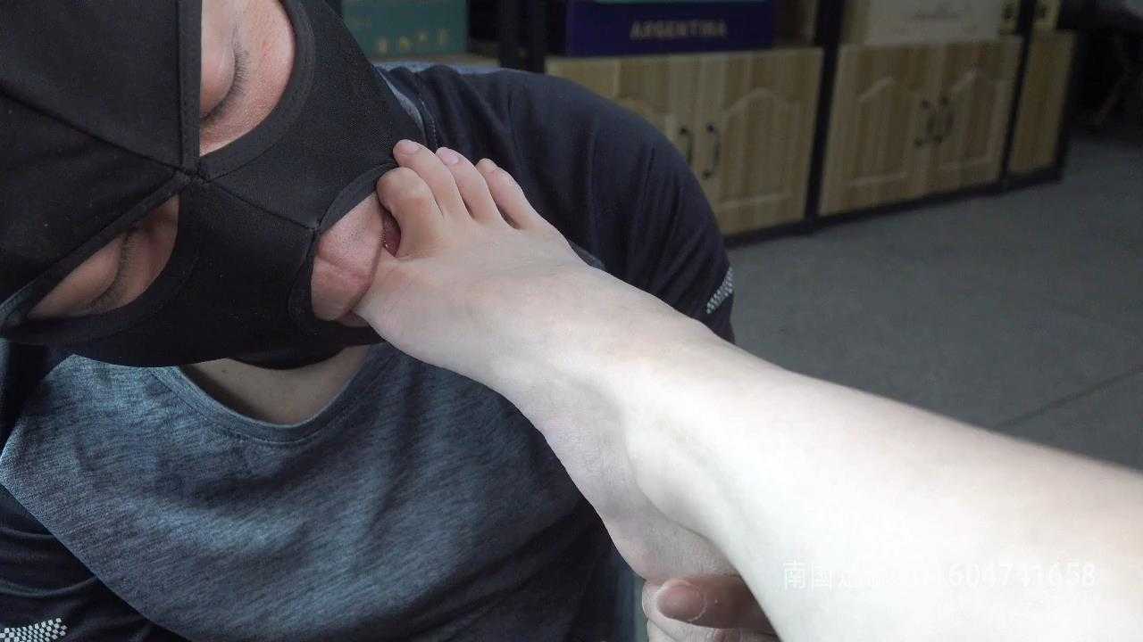 150823efnjikrlin7fsx8d