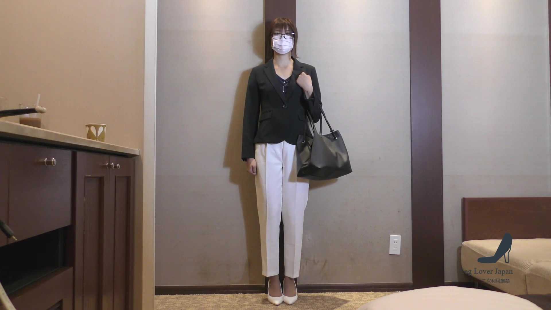 日本脚模面试第三弹-浅尝眼镜妹的高跟丝足