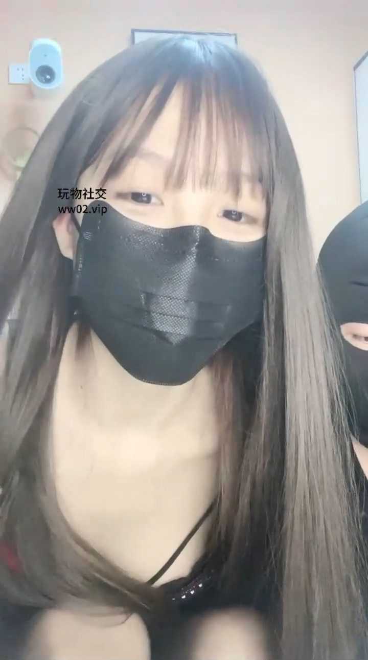 鹿可-近距离天吃黑丝袜裸足