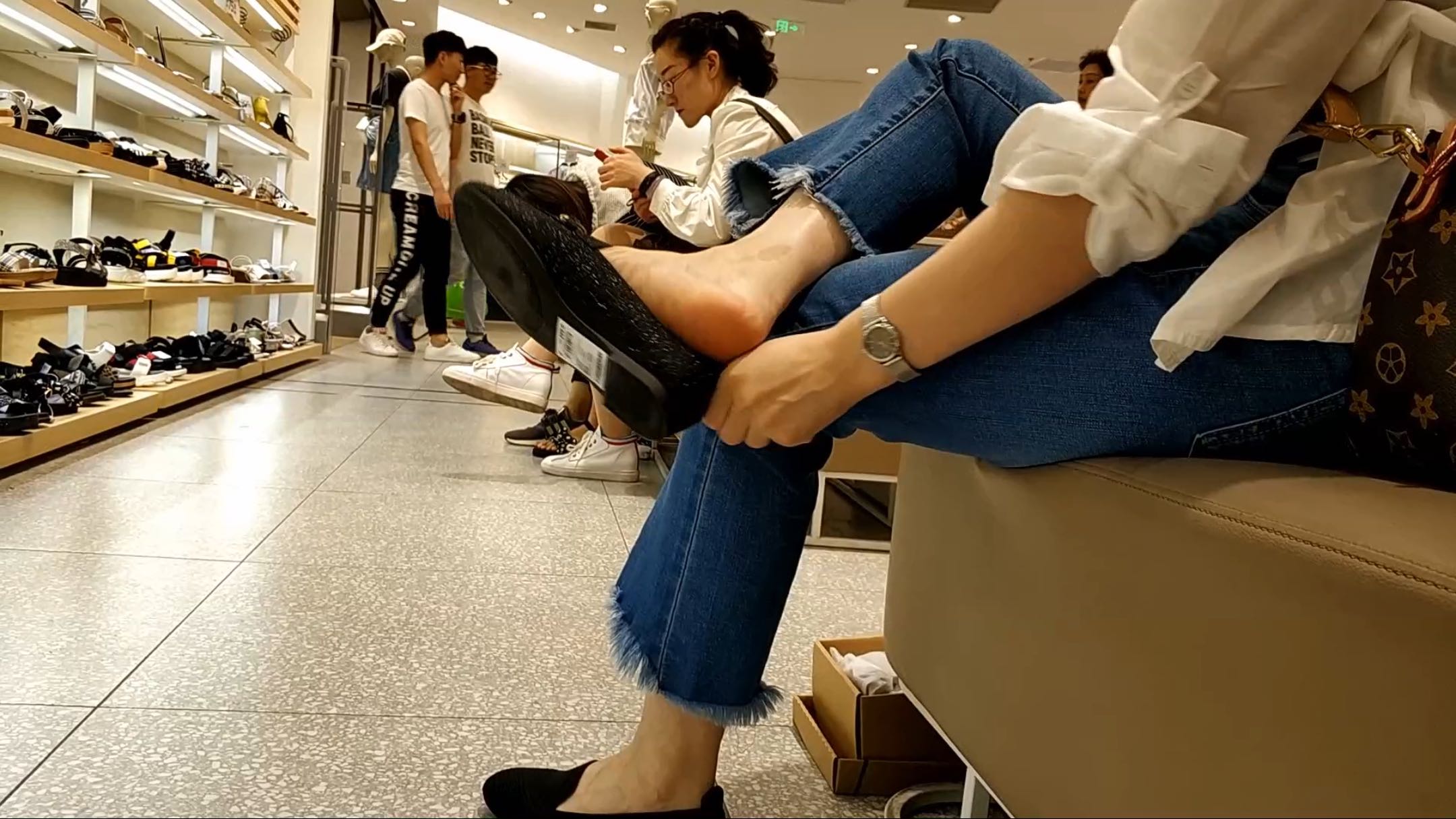 010900tan24it7awghww6g