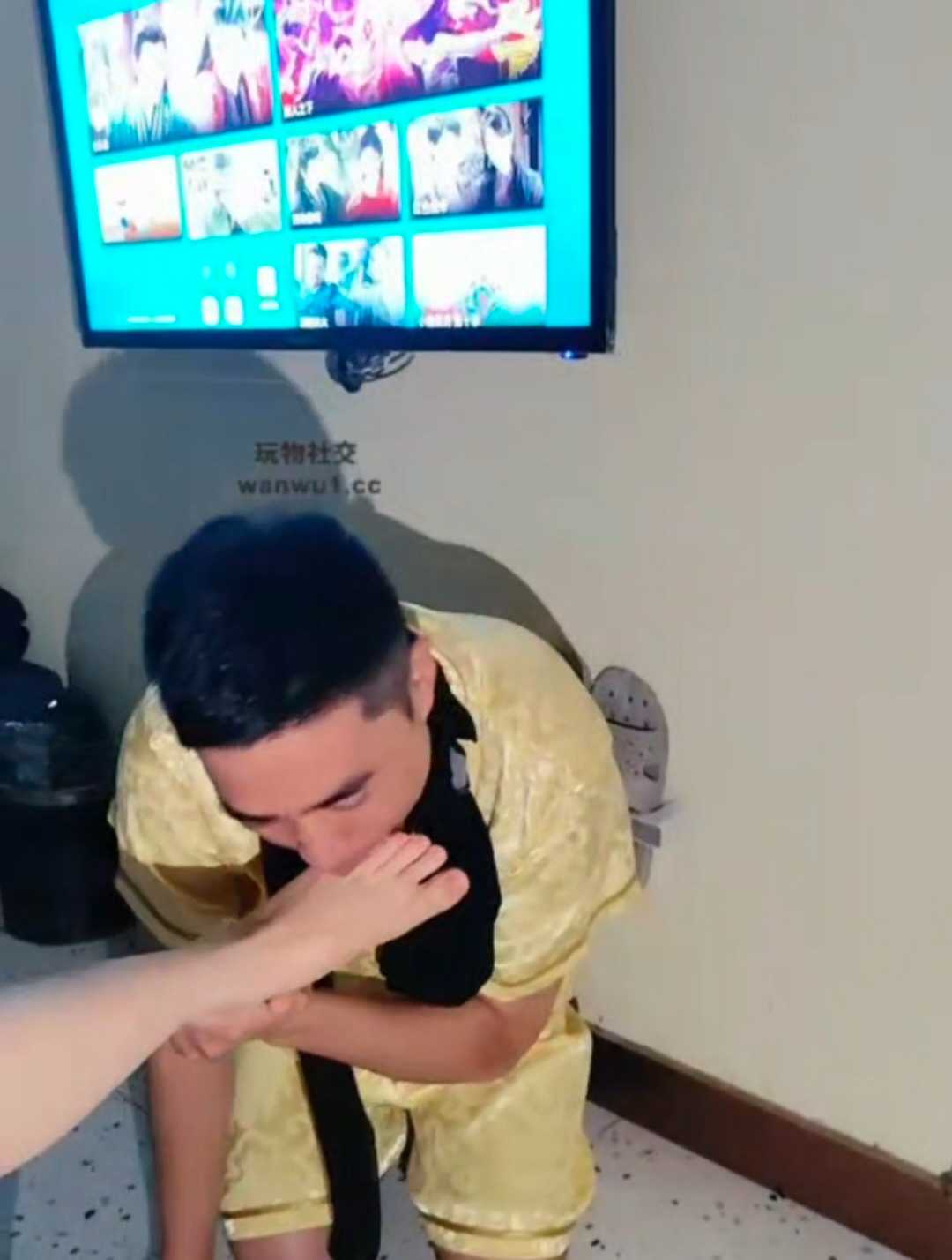 105456v0jpmo00utaafom0