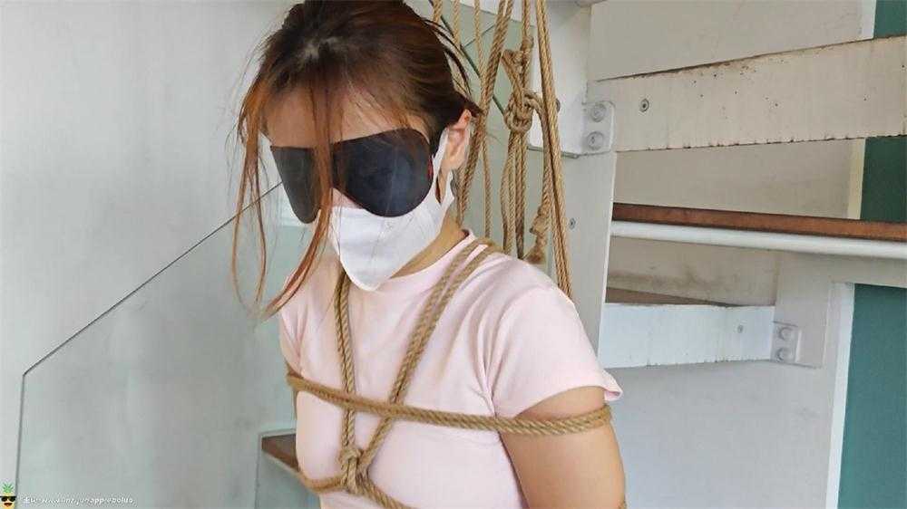 财务刘姐的故事-第一次尝试吊绑脚