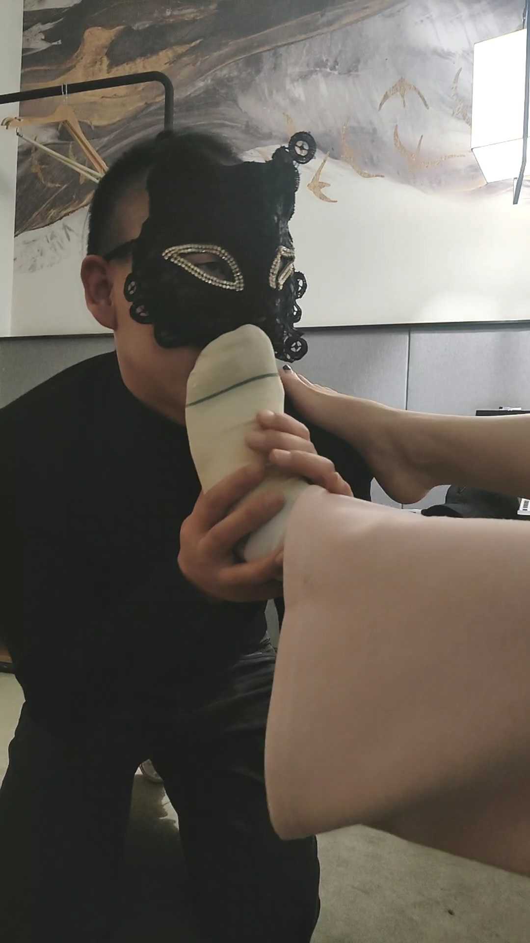 161856i55yxwxd8shc55d2