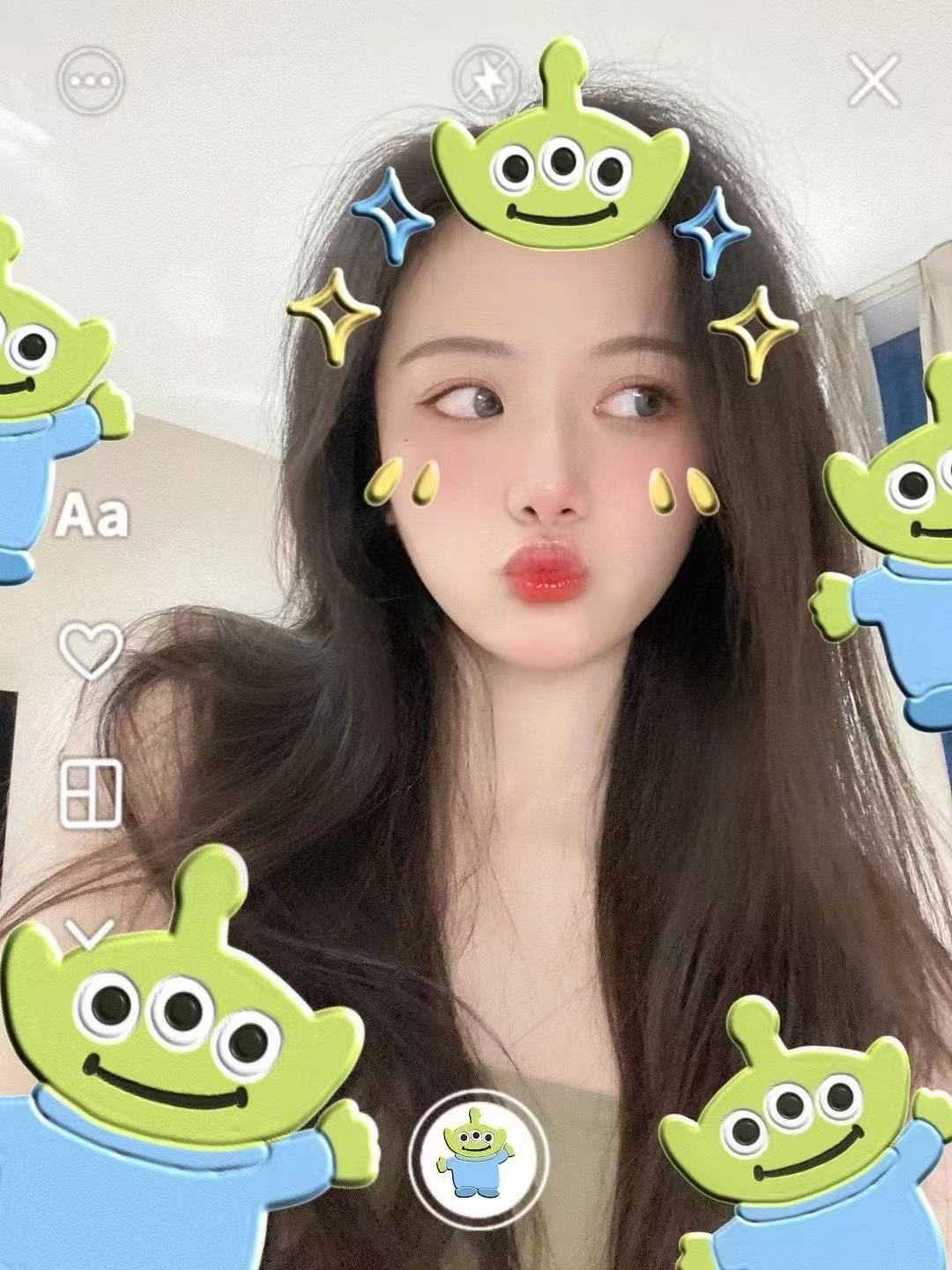 真实原创- 天玩女朋友的裸足