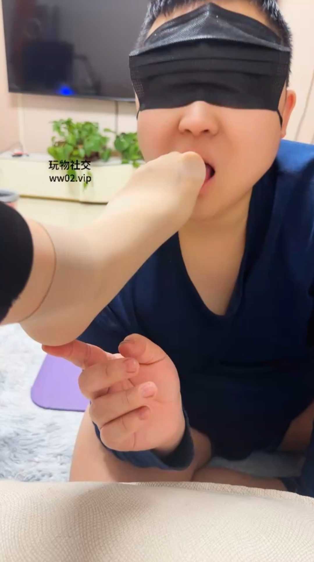 214020d1zvv1n1jk7keenf