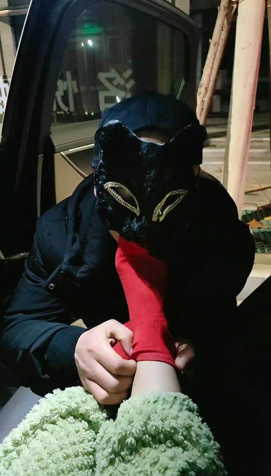 214907cqq2fht5jhhl2qqq