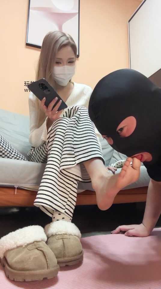 221216g98wnnajv8aiiizj