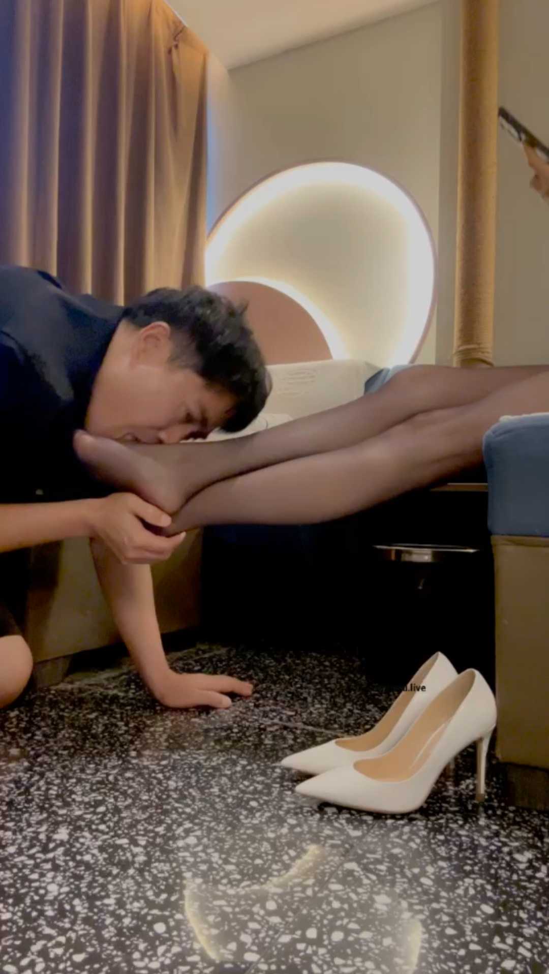 222219nquslzco0tywquqt