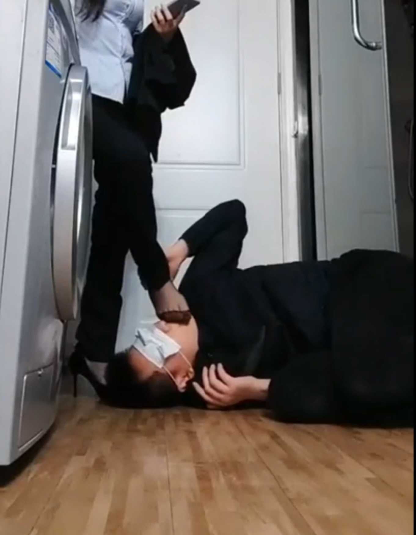 225048z4dnnn104nluyl1n