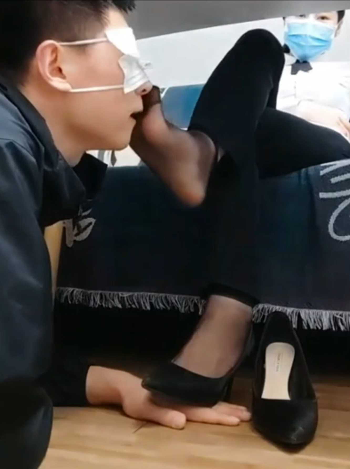 225049vsl2vlf2s6l4mfj2