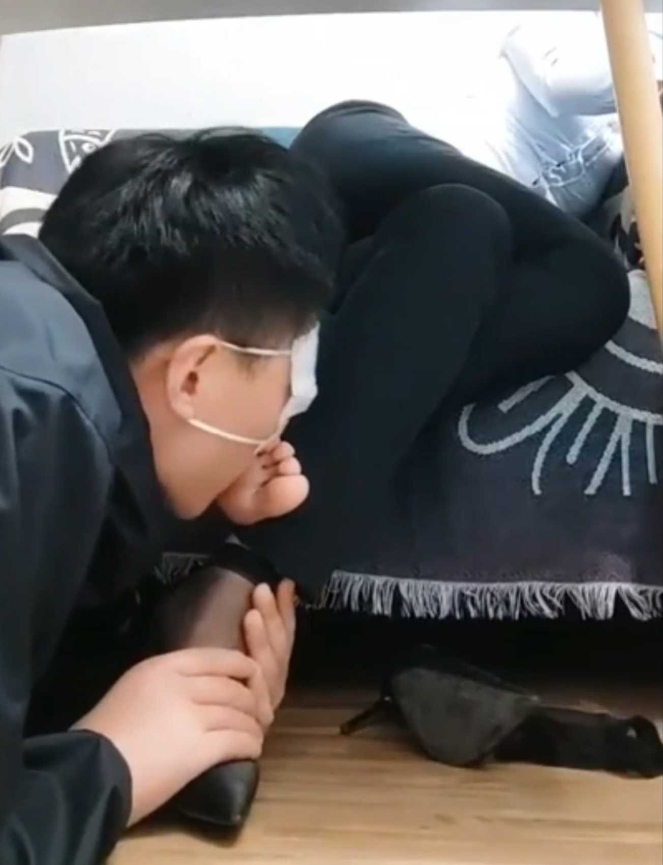 225053uhyhfv0kv3ovf30a