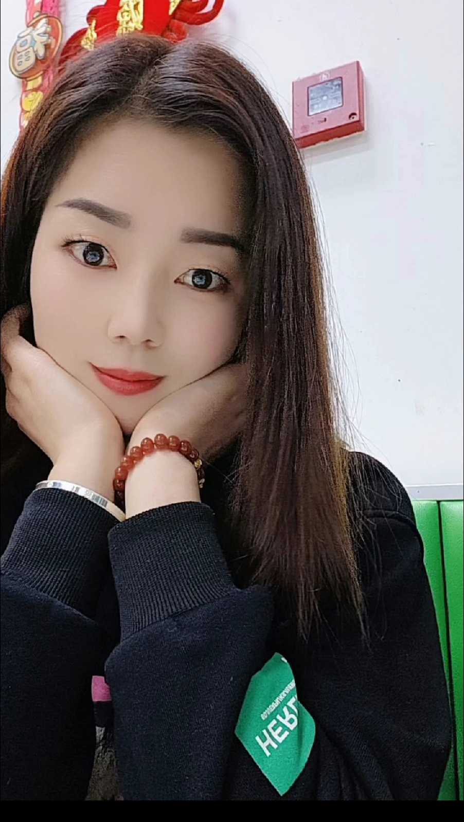 真实- 天舐乡村茶馆老板娘的裸足