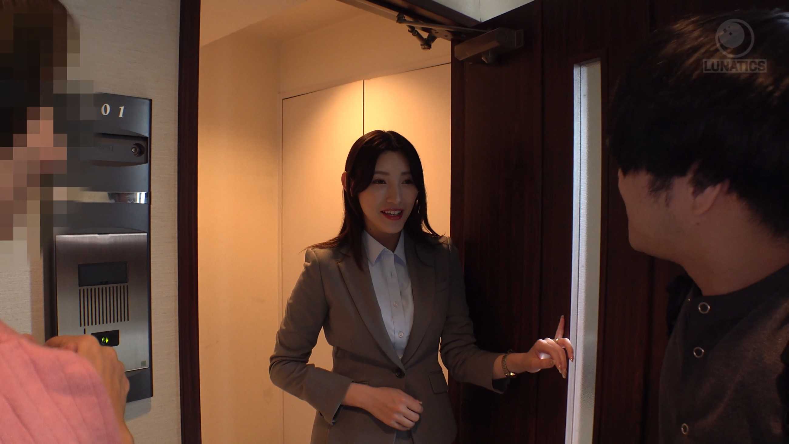 带女友见完家长给她天黑丝脚