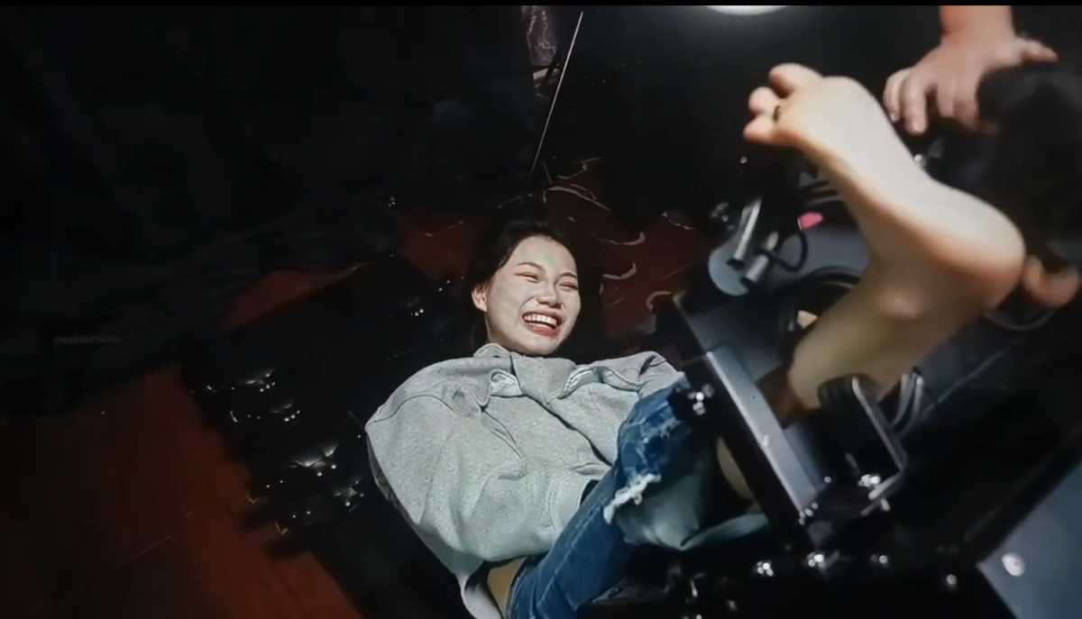 推特大王-长相酷似倪妮的妹子被疯狂tk