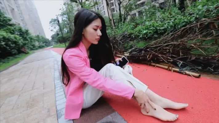 芷晴总监的崩溃