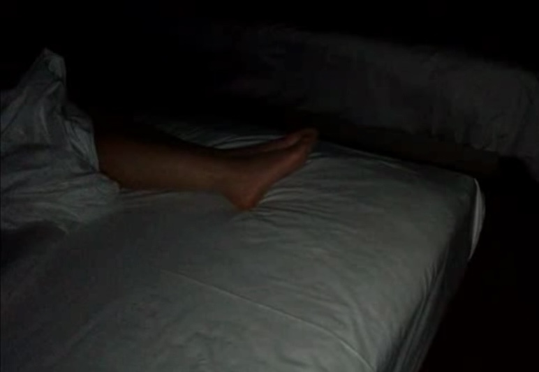 极度挣扎的妹子