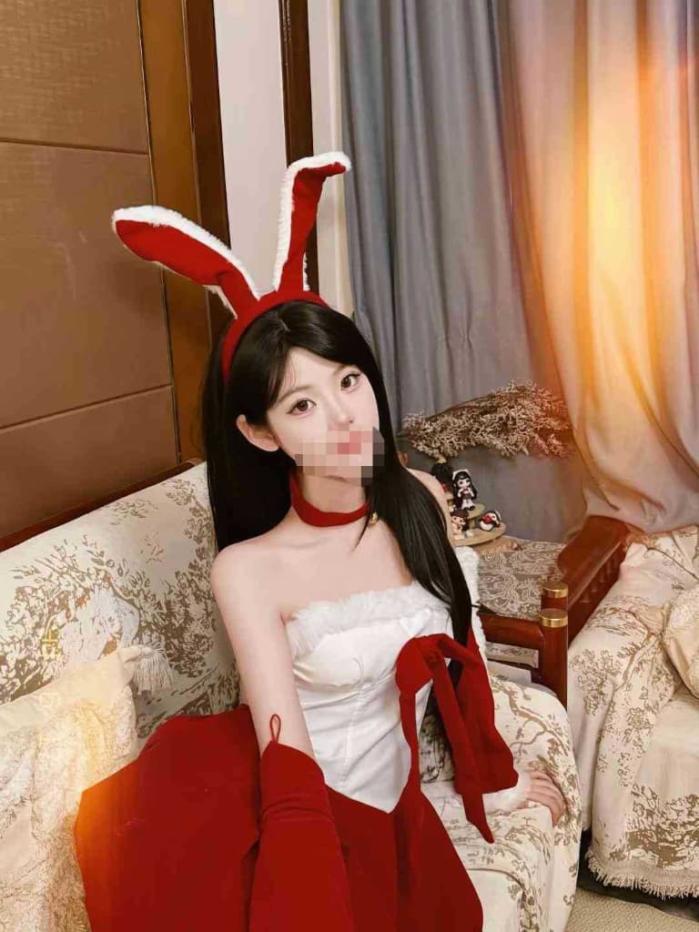 tian脚大湿—约tian18岁楚楚动人高三学妹