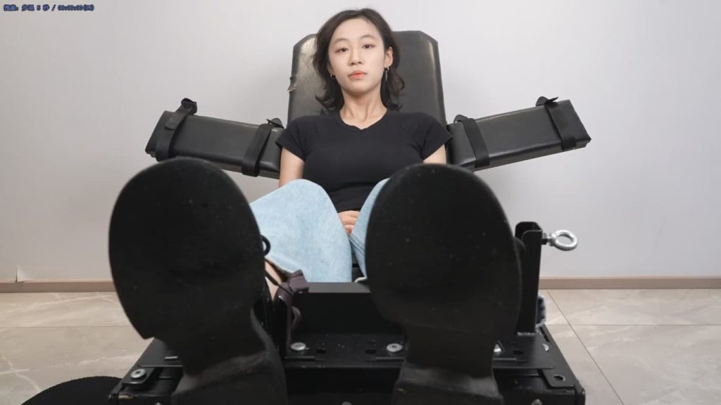 【重磅】[推特大王]冷脸姐破防记 373